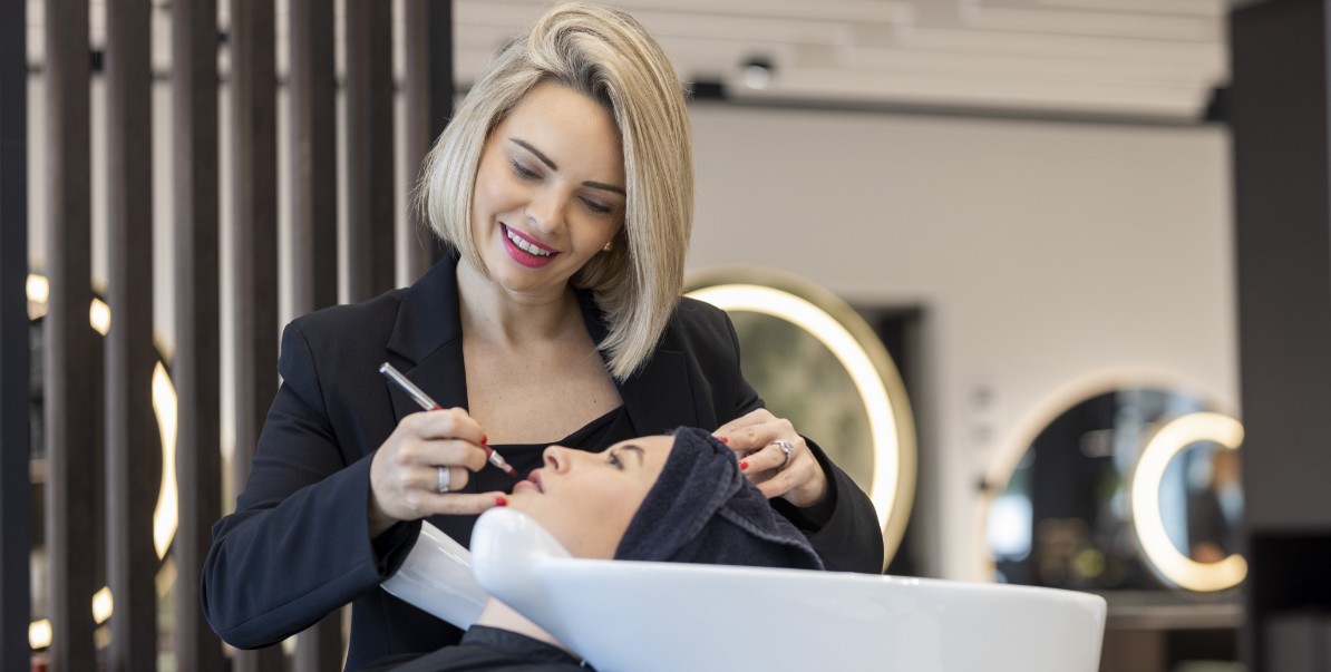 Hair & beauty experts Stolze